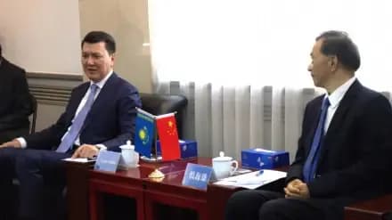     Государственный советник Ерлан Карин встретился с руководством China Media Group в Китае