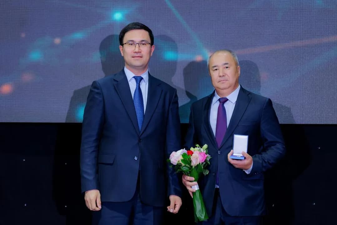     Более 35 тысяч специалистов работают в сфере телекоммуникаций Казахстана