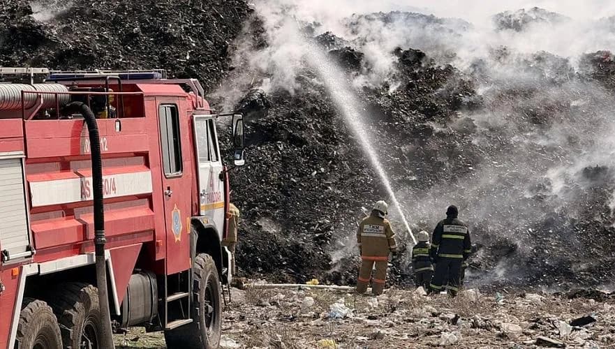Pavlodar Landfill Fire: Second Day of Extinguishing Efforts Underway