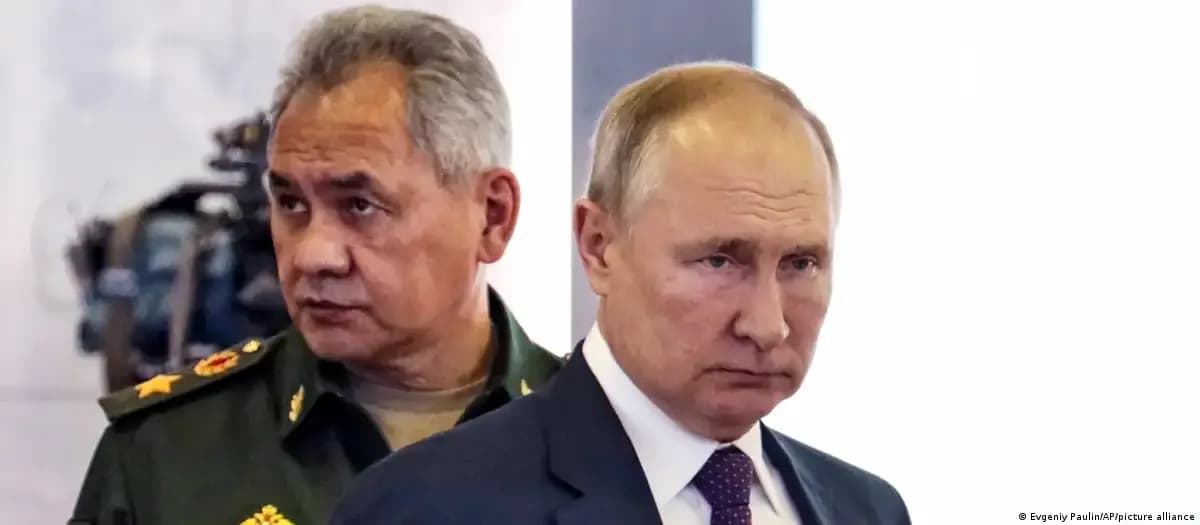 Shoigu a Threat to Putin's Power: Journalist Anin's Statement