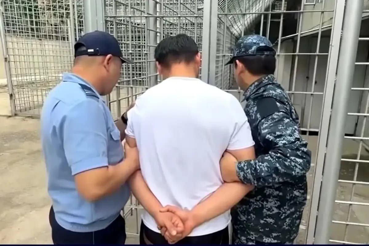 Грузовик коммунальной службы насмерть сбил ребенка на «зебре» в Шымкенте