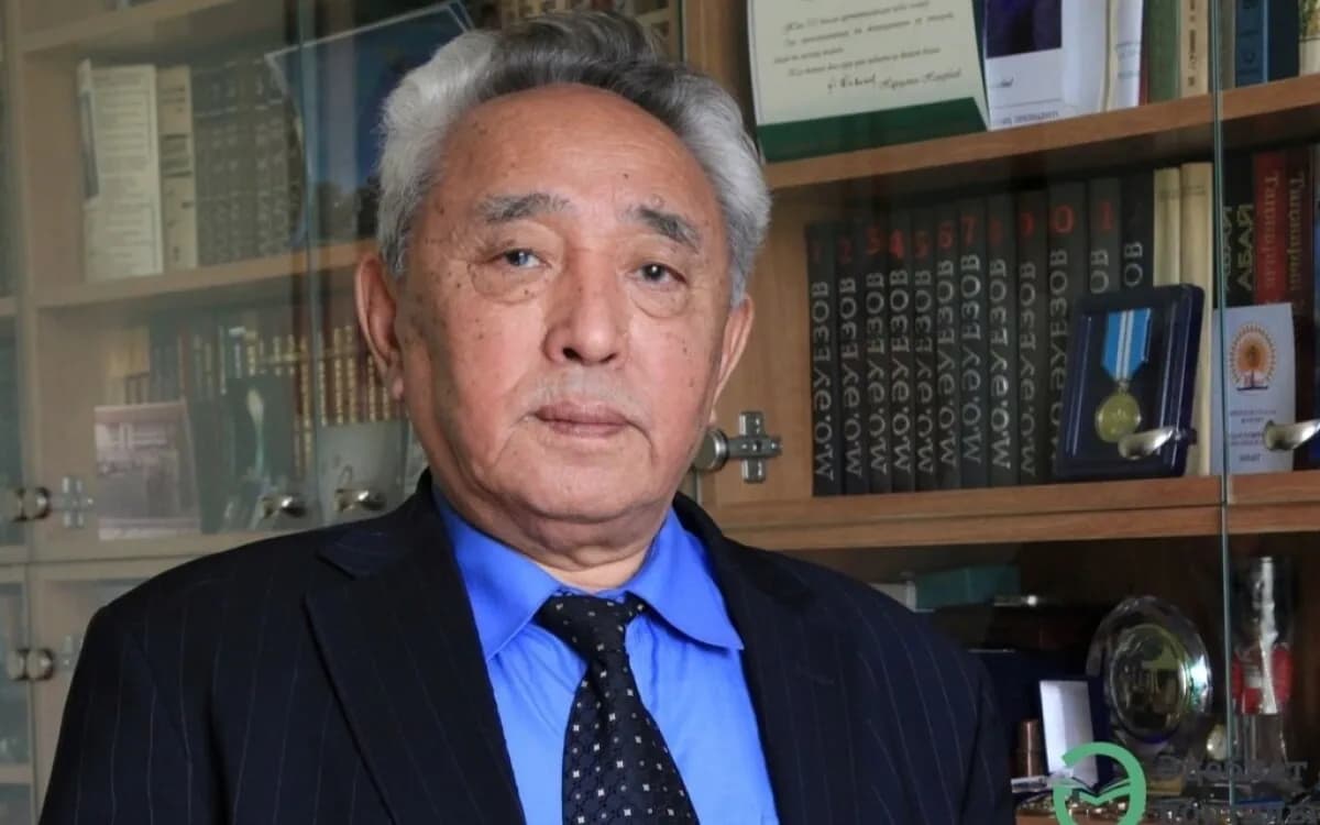 200 мың қазақты атажұртқа бастаған: Қабдеш Жұмаділовтің аңызға бергісіз ерлігі