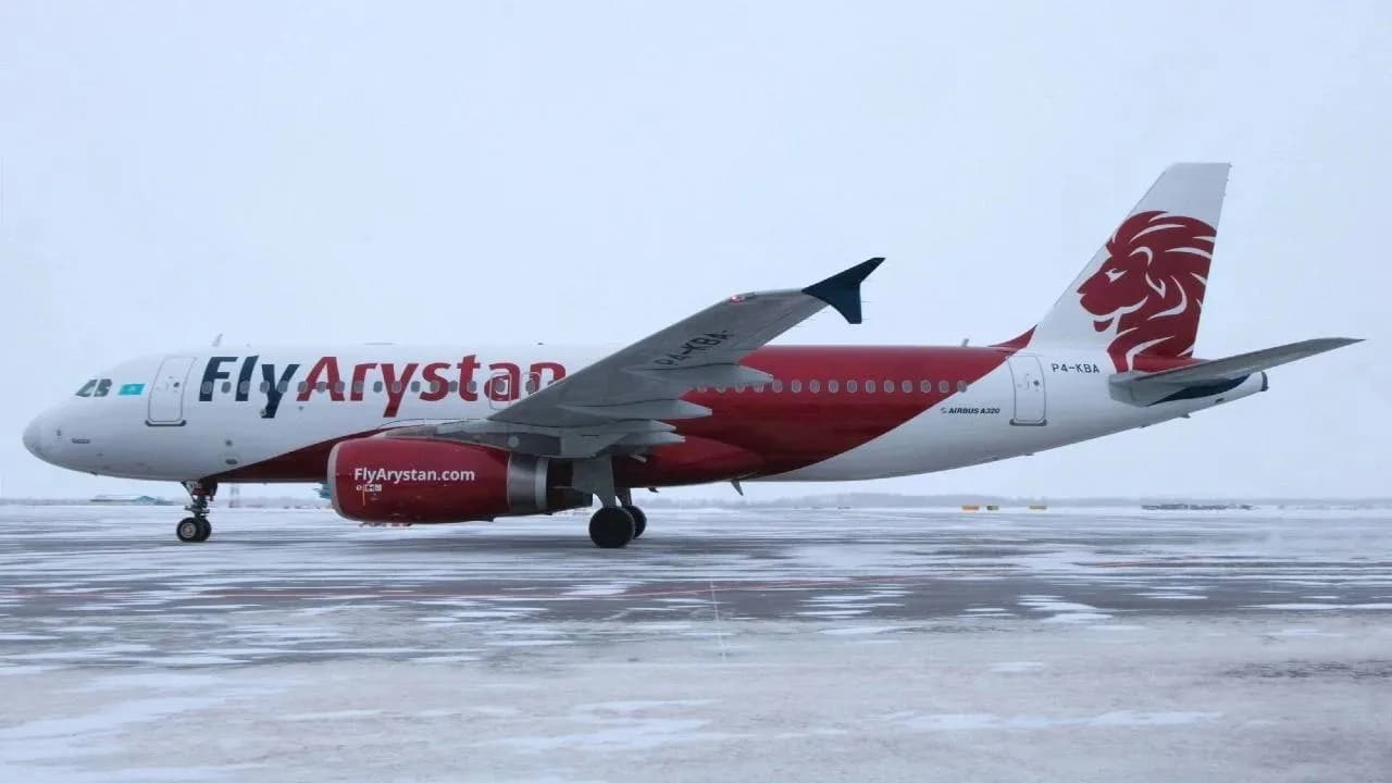 FlyArystan рейсі: Ұшақ құстармен соқтығысып, кешіктірілді