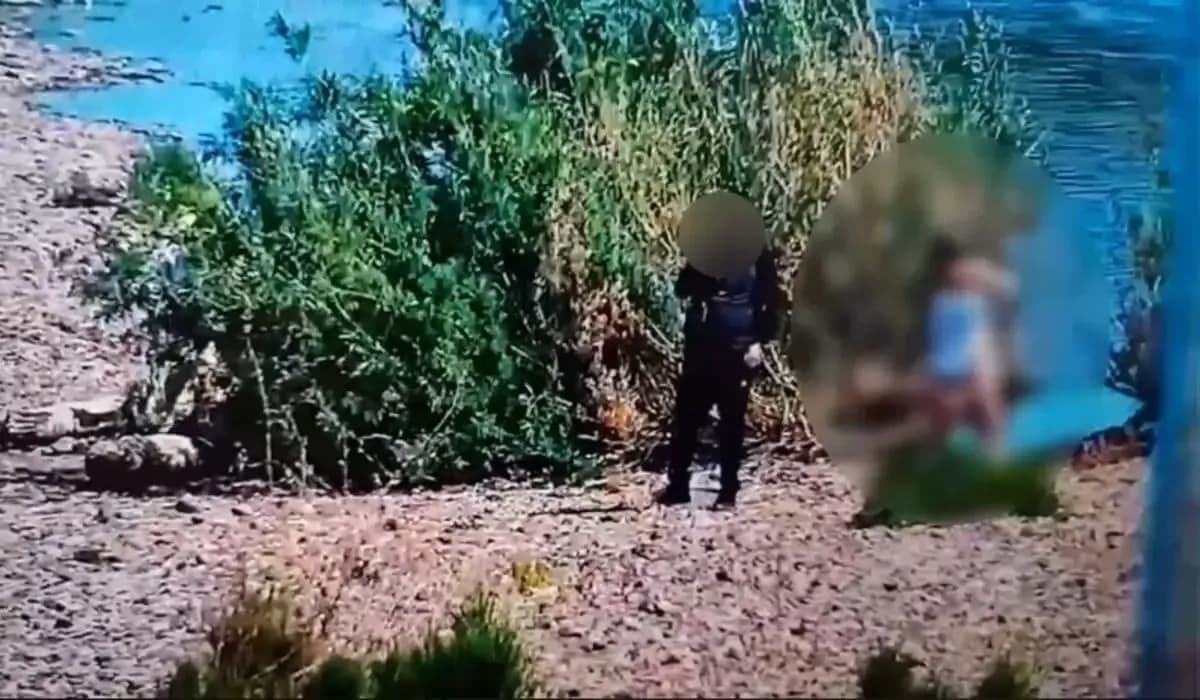 «Жастары елуге таяған»: Абай облысында бұтаның арасына дәрет сындырған 3 әйел камераға түсіп қалған