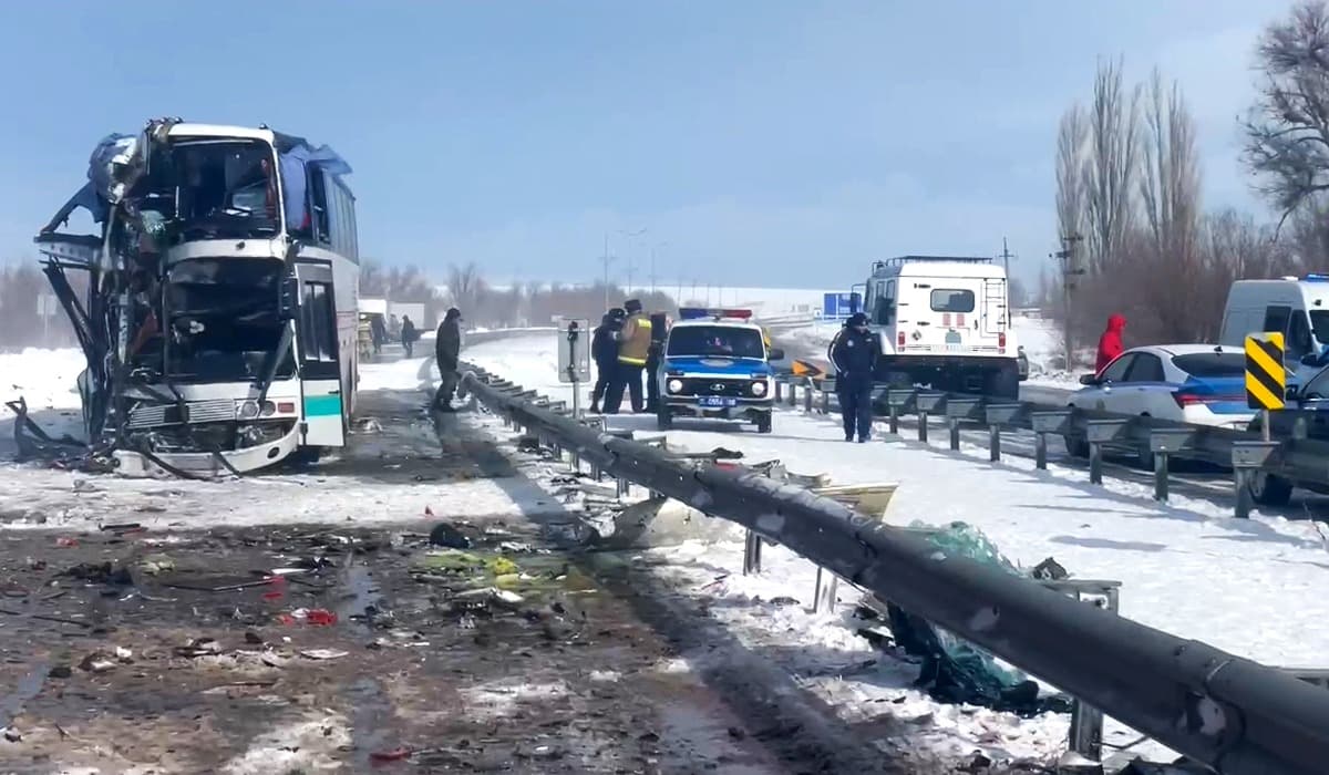 Жамбыл облысында ірі жол апаты болып, 26 көлік соқтығысты (видео)