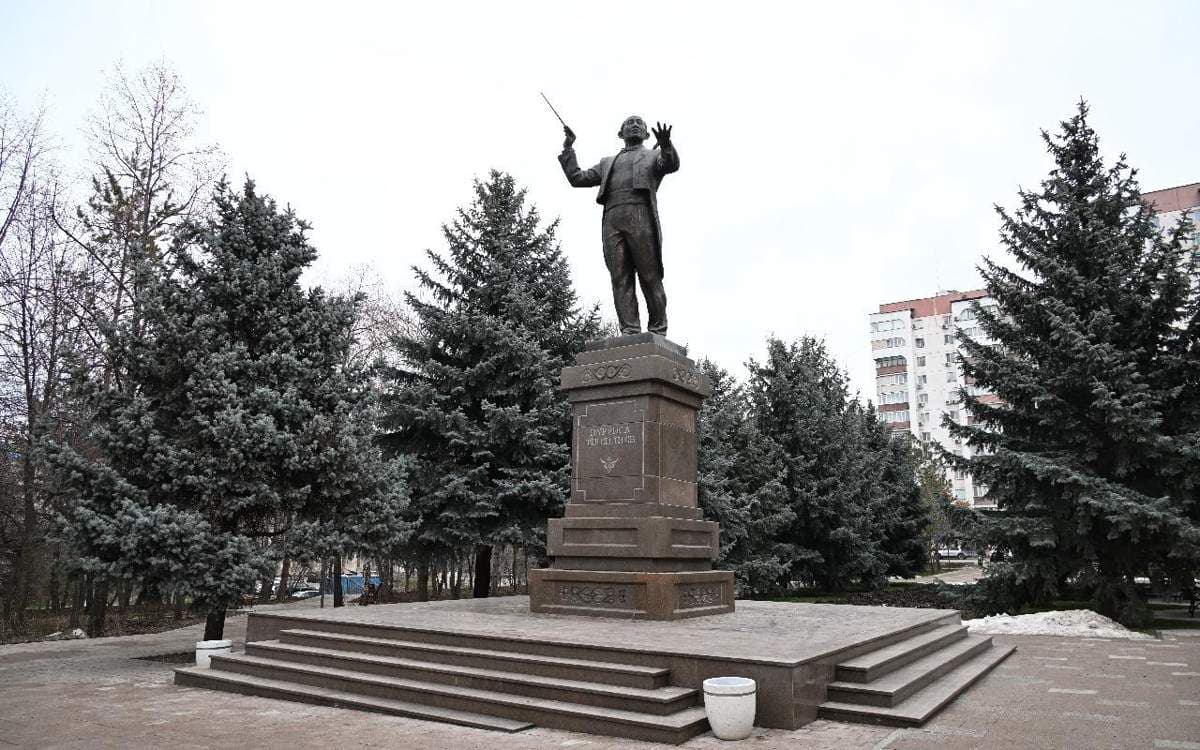 Алматыда журналистер сквері жаңартылды