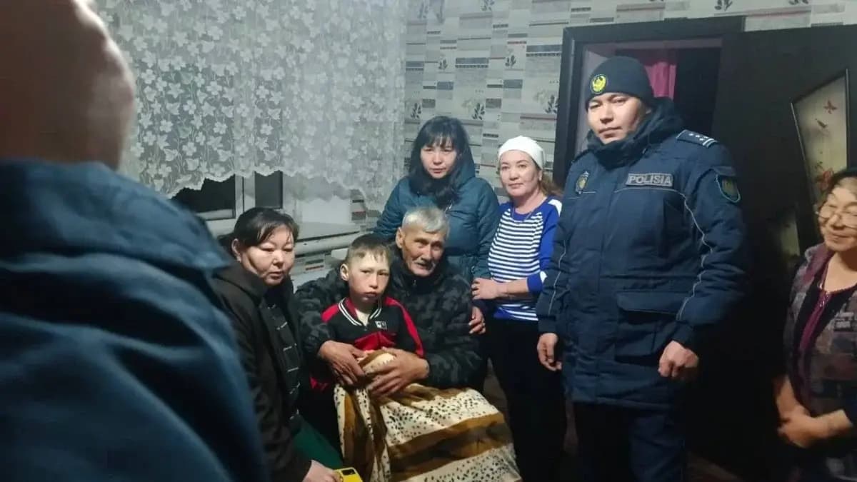 Абай облысында боранда адасып кеткен 8 жасар бала аман табылды