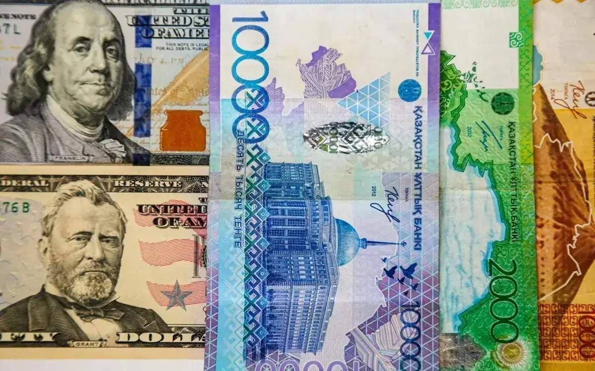 Доллар мен рубльдің бүгінгі бағамы қандай