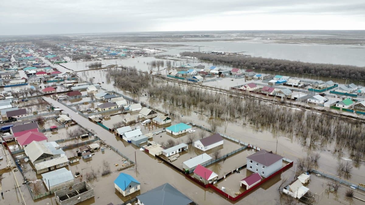 Тағы да тасқын қаупі: Оралда жүздеген адам эвакуцияланды