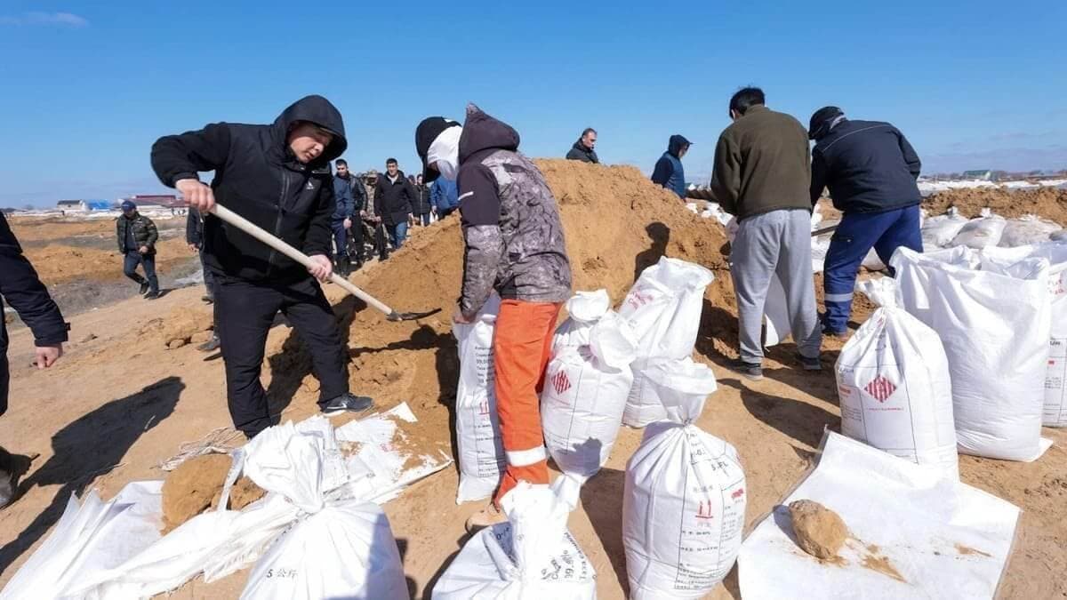 Атырау облысында бөгет салу кезінде адам сүйектері табылды