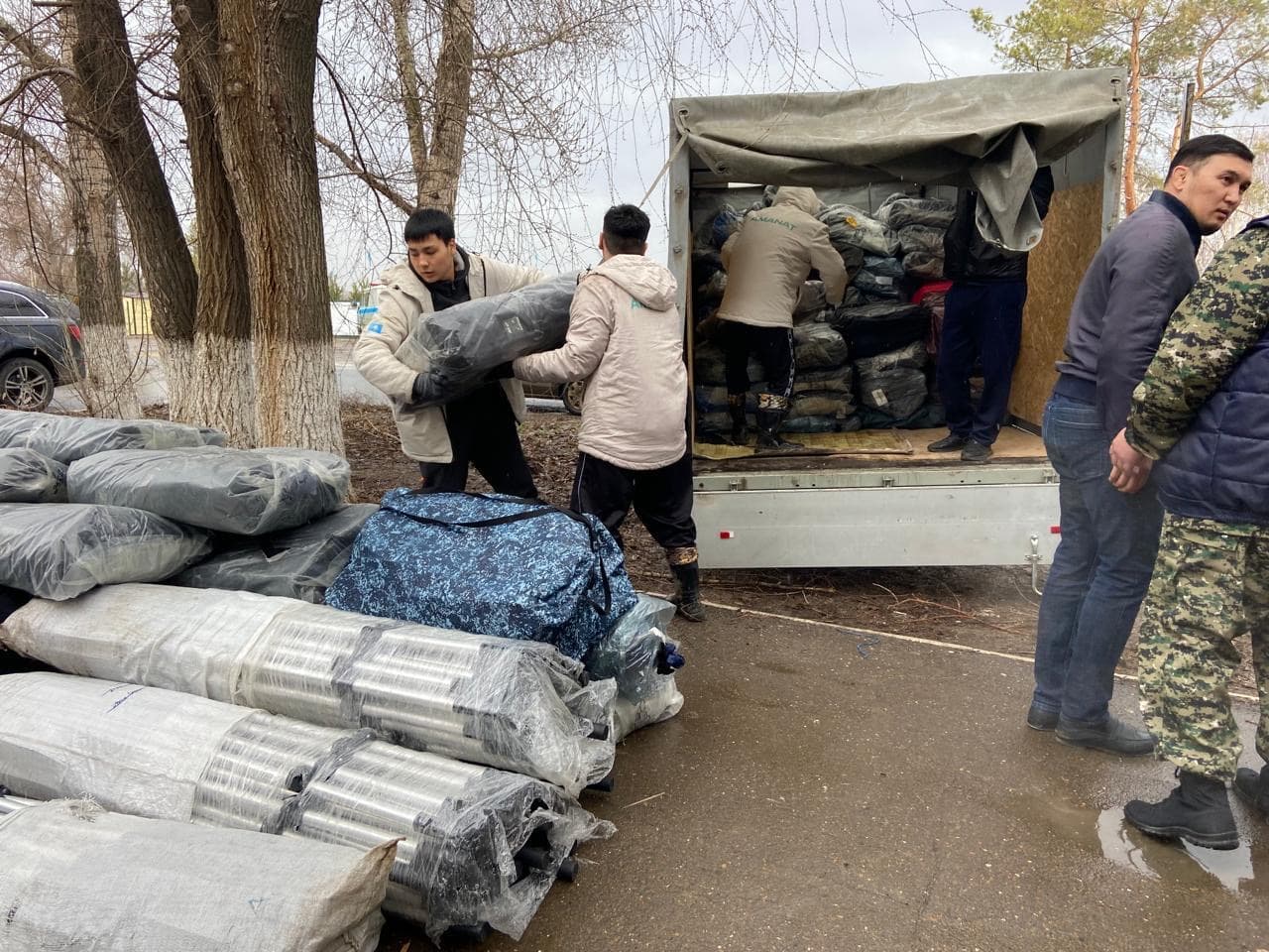 Батыс Қазақстан облысындағы су тасқынынан зардап шеккен тұрғындарға гуманитарлық көмек көрсетілуде