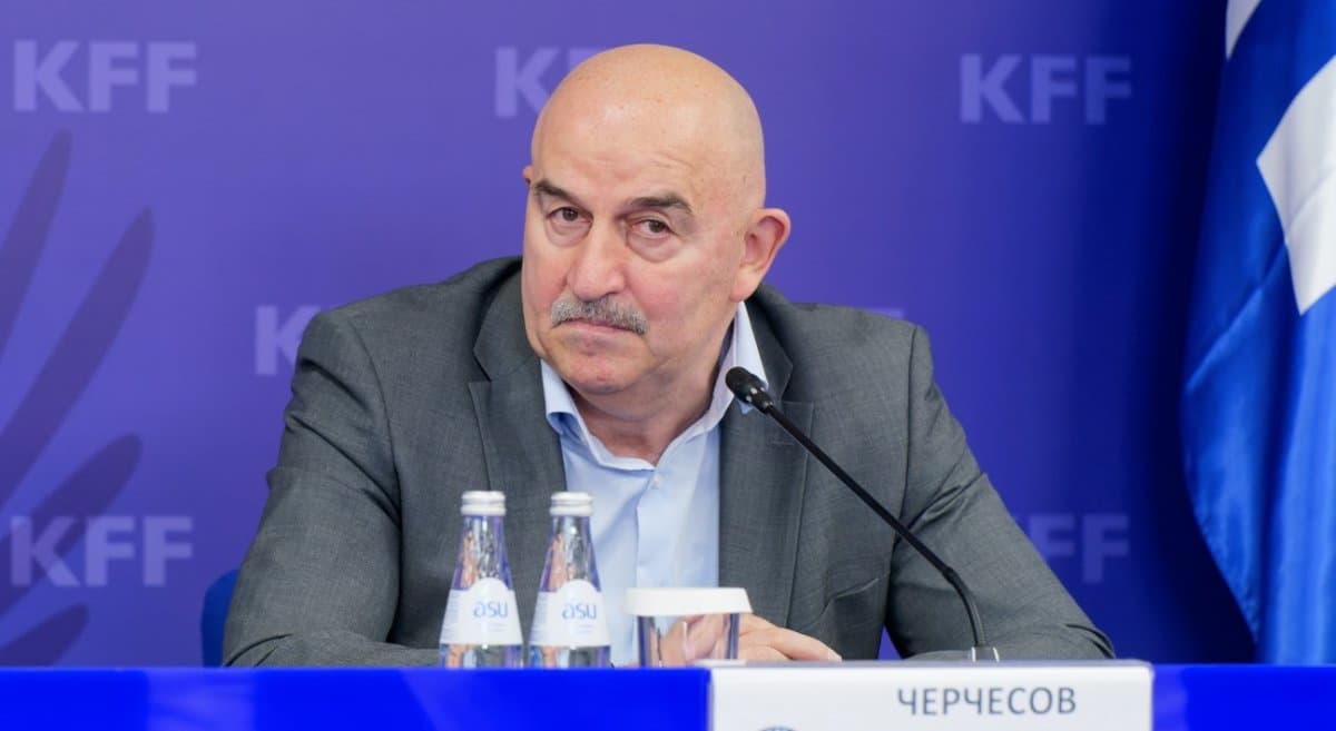Ресейден келген бапкер журналиске ашуланды
