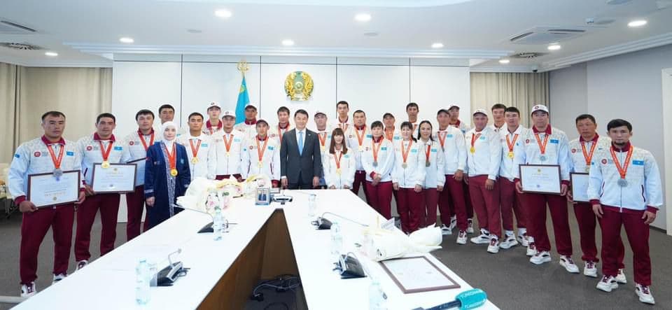 V Дүниежүзілік көшпенділер ойындарының қаһармандарына құрмет көрсетілді