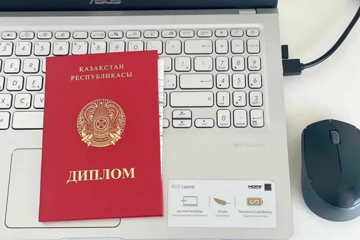 Саясат Нұрбек «Болашақ» бағдарламасын жабу туралы пікір білдірді