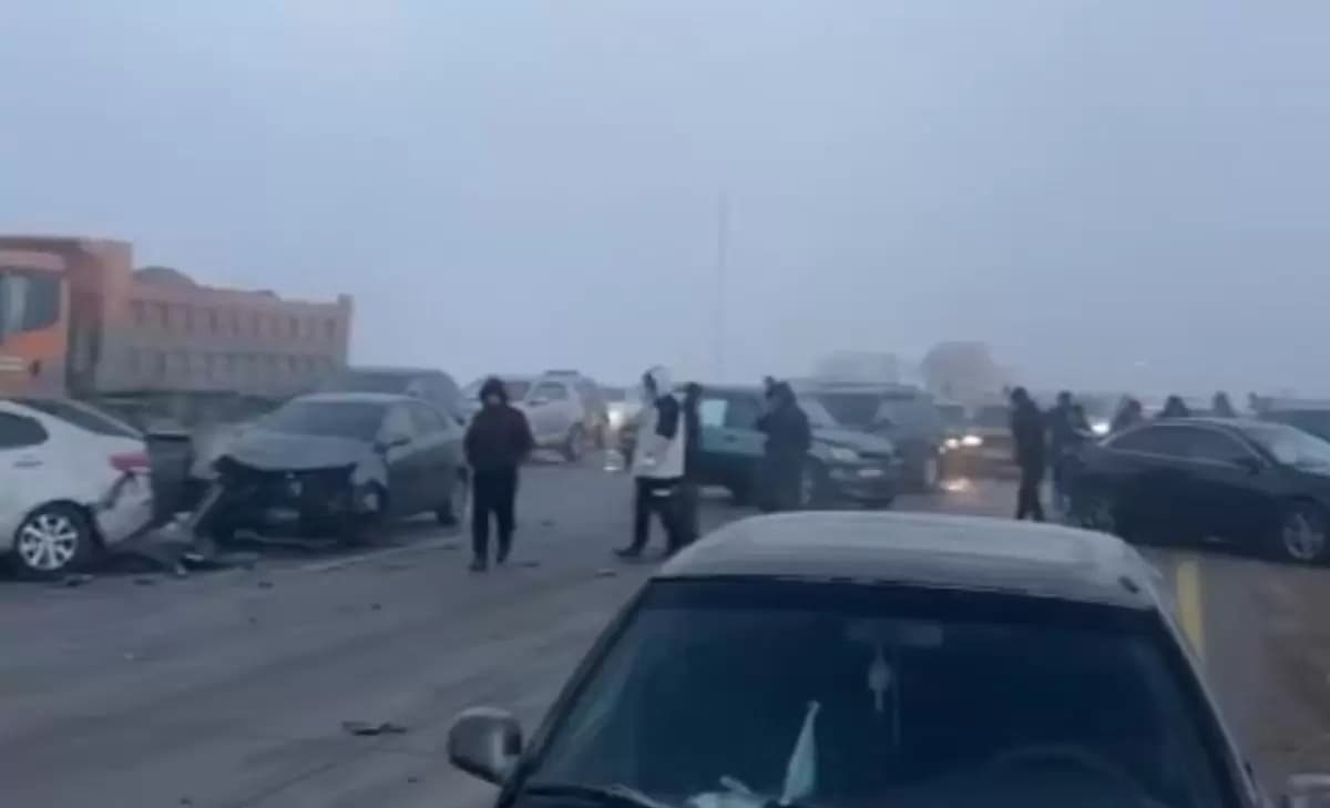 Алматы облысында жантүршігерлік жол апаты: 18 көлік соқтығысты