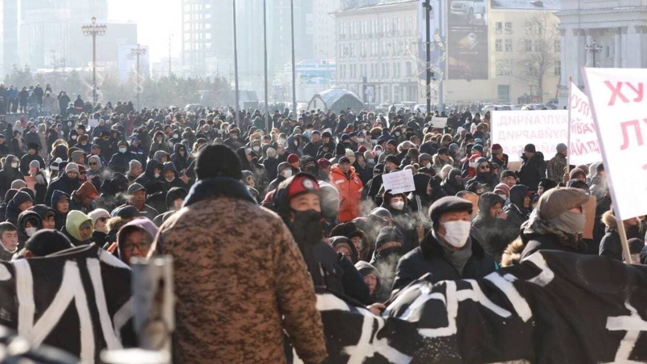 Моңғолиядағы мазасыздық: Үкімет пен халықтың текетіресі