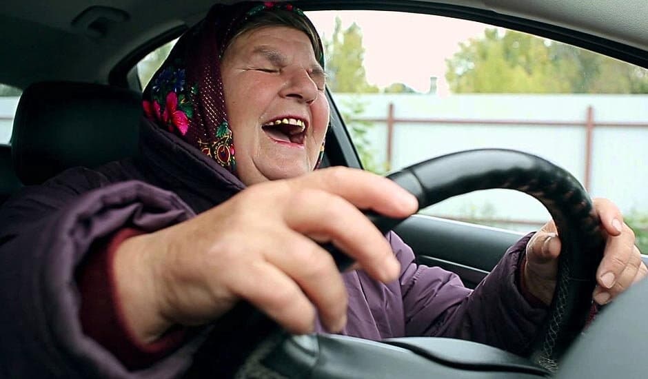 74 жаста: Павлодарда ішіп алып көлік жүргізген әжей жазаланды