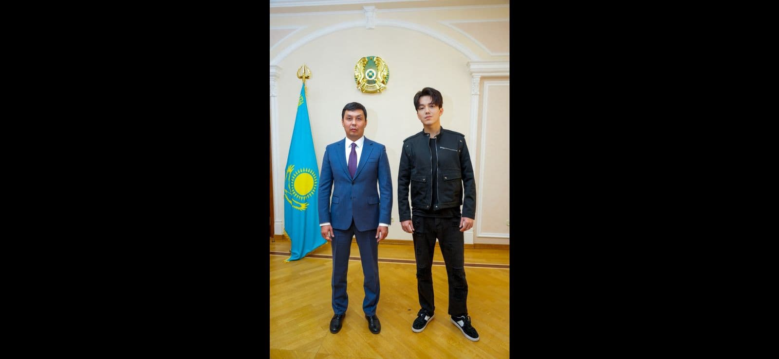 Антикор төрағасы Димаш Құдайбергенмен неге кездесті
