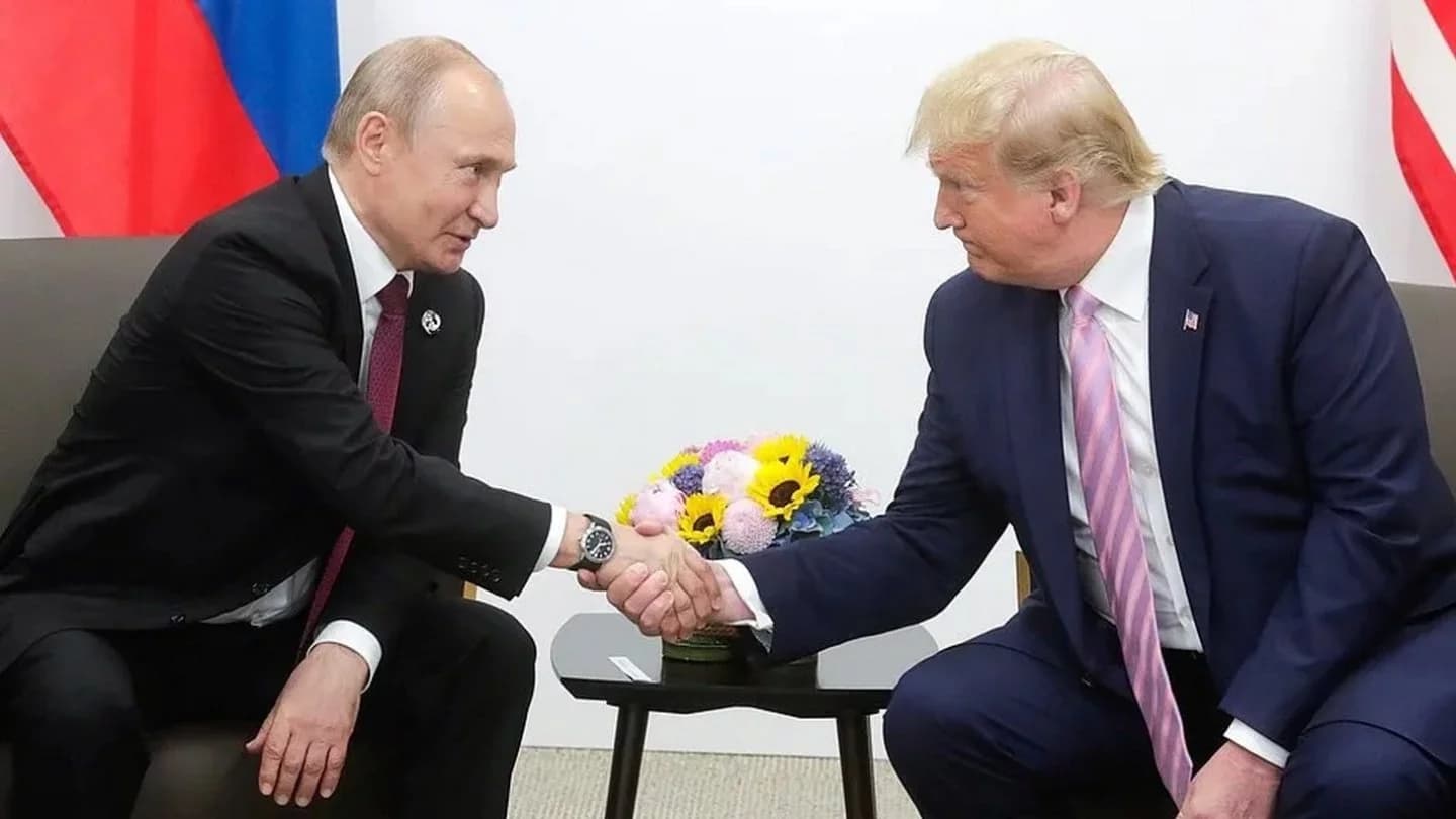 Трамп пен Путин құпия келіссөз жүргізді: Украинадағы соғыс тоқтай ма?