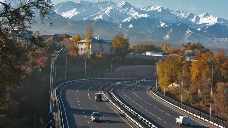 Алматының кей жерлерінде жүру ақылы болады