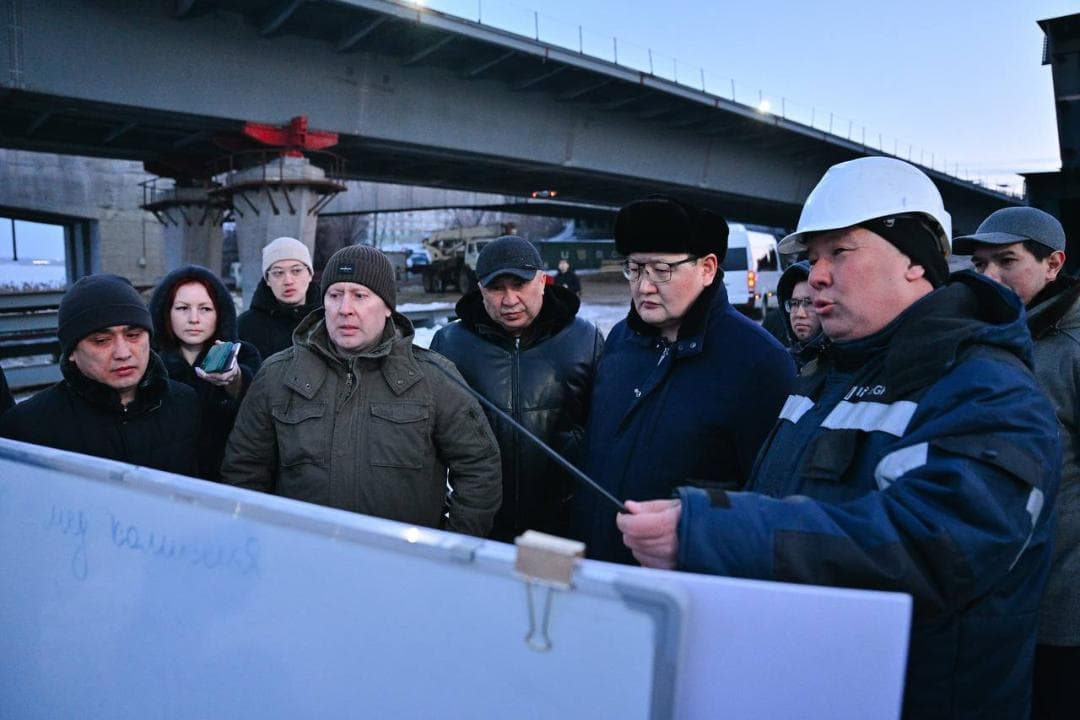 «Тұрғындар күтіп отыр»: Берік Уәли Семей көпірін уақытылы аяқтауды тапсырды  