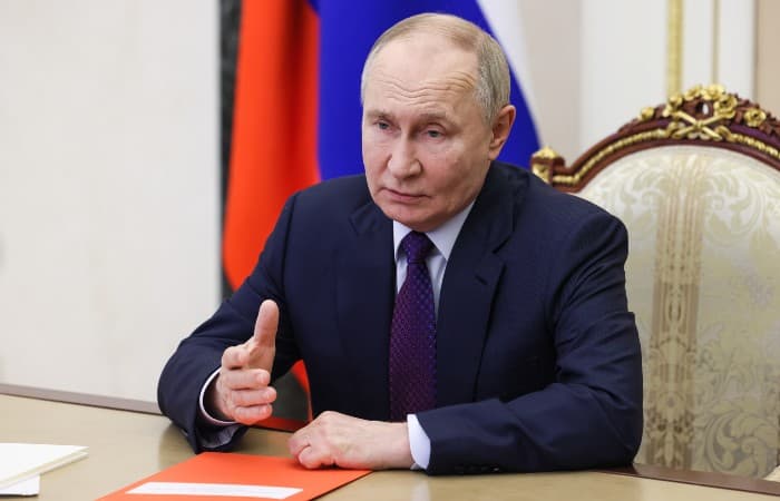 Зеленскийдің рейтингі екі есе төмен – Путиннің басты мәлімдемелері