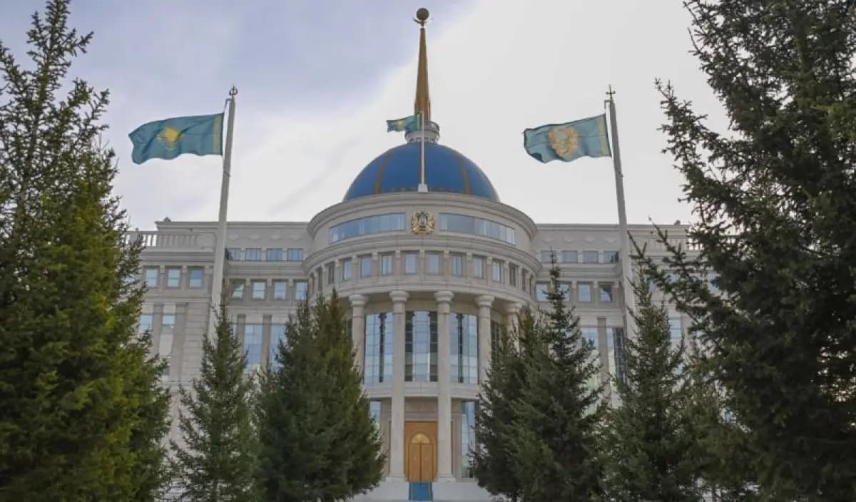 Қазақстанда бір топ азамат мемлекеттік наградалармен марапатталды