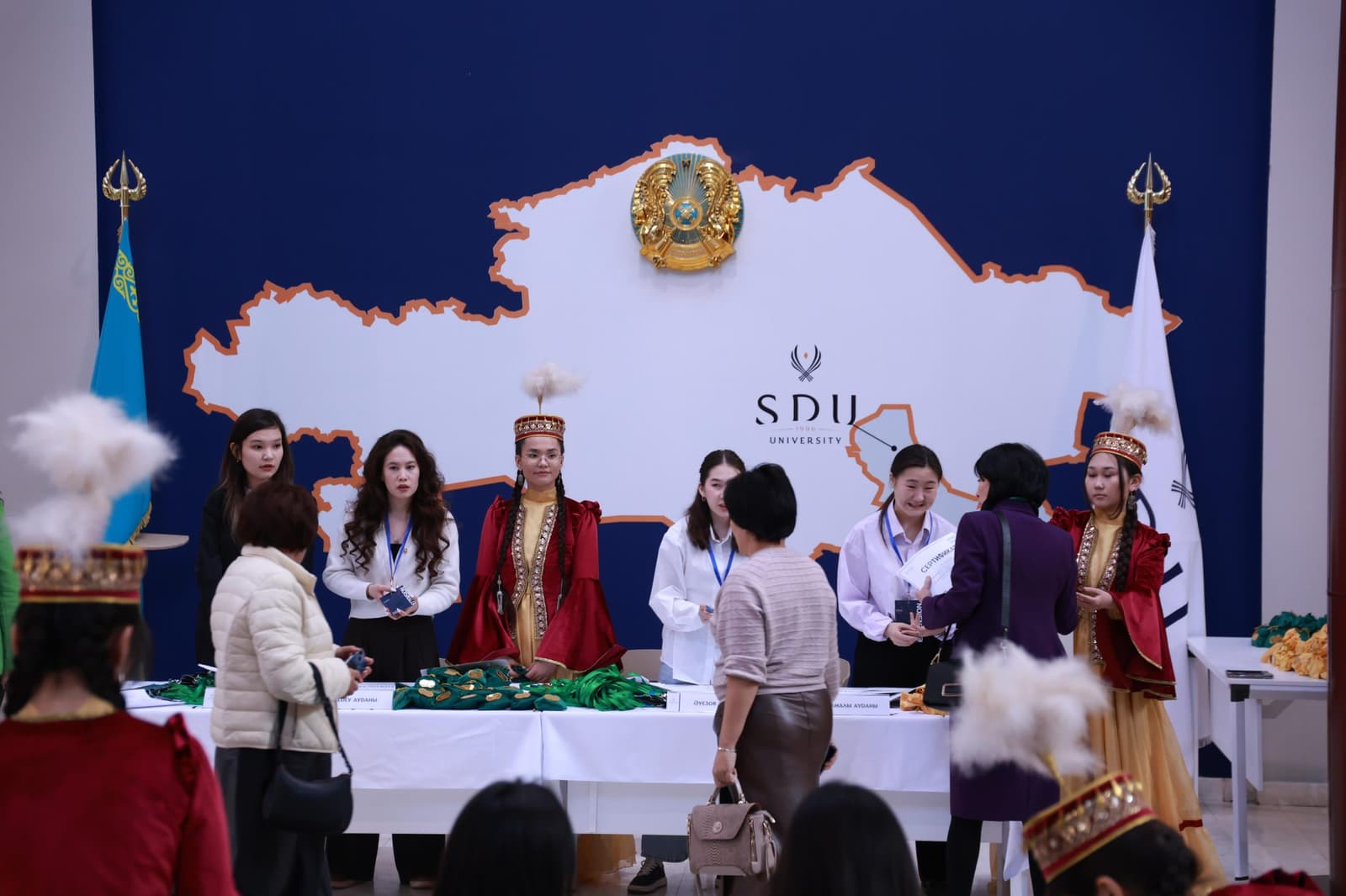 SDU университетінде «Тиімді басқару нұсқаулығы: Тәжірибе. Стратегия. Әрекет» атты форум өтті