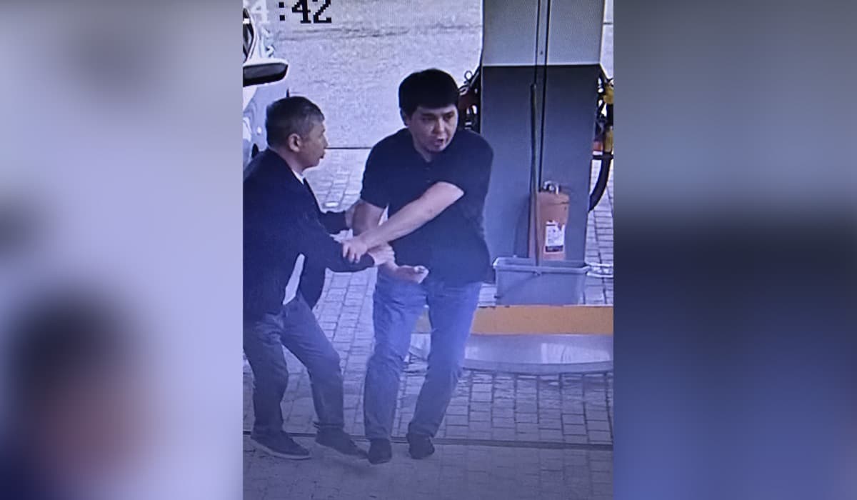 Меркіде ресейлік мототуристі екі рет пышақтаған ер адам ұсталды (видео)
