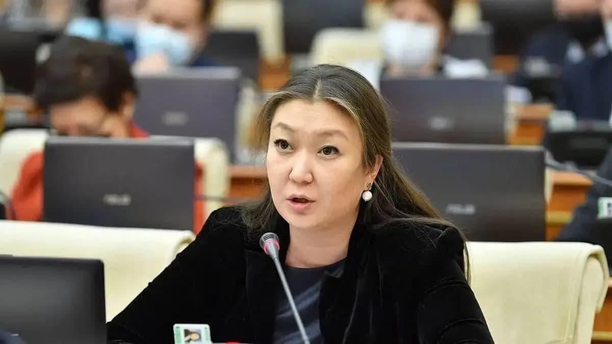 «Ақша бопсалап, тамақ тартып алған»: Алматы облысында мұғалімдердің соқысынан кейін оқушылар ауруханаға түскен