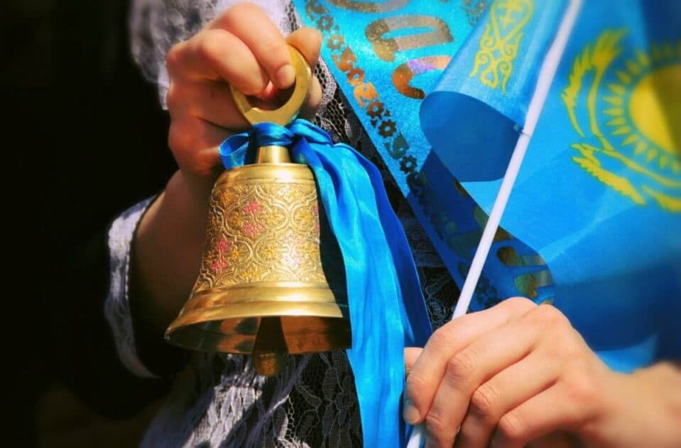 217 мың оқушы аттестат алады:  Биылғы оқу жылы ерте аяқталатын болды