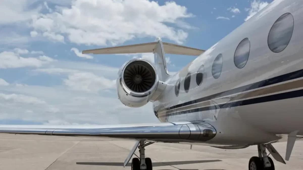 Түгел қаза тапты: Астана маңында ұшақ апатқа ұшырады