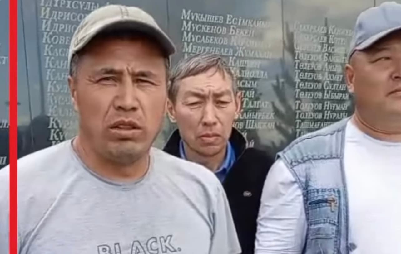 Қоғам тұрғындары Марат Ахметжановтан көмек сұрайды: жол, жарық, су мәселелері шешілмей отыр
