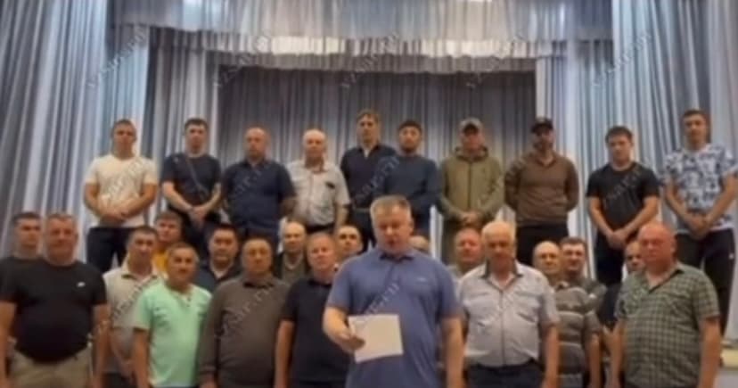«Қазақстаннан келген, жайпап кетті»: ресейліктер Владимир Путиннен көмек сұрап, бейнеүндеу жариялады