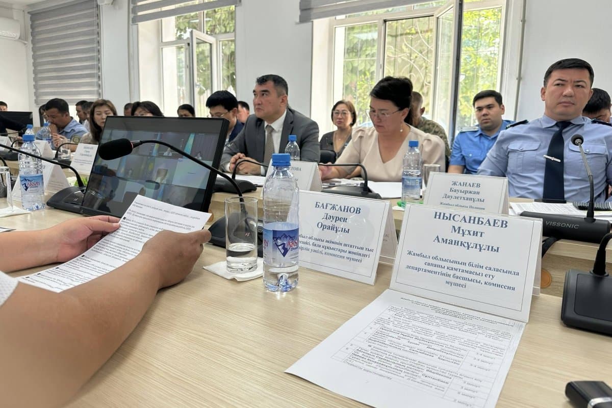 Жуалыда жасалатын жұмыс көп: «Заң және тәртіп» қағидасы негізінде кәмелетке толмағандардың істері бойынша комиссия ауданға келді
