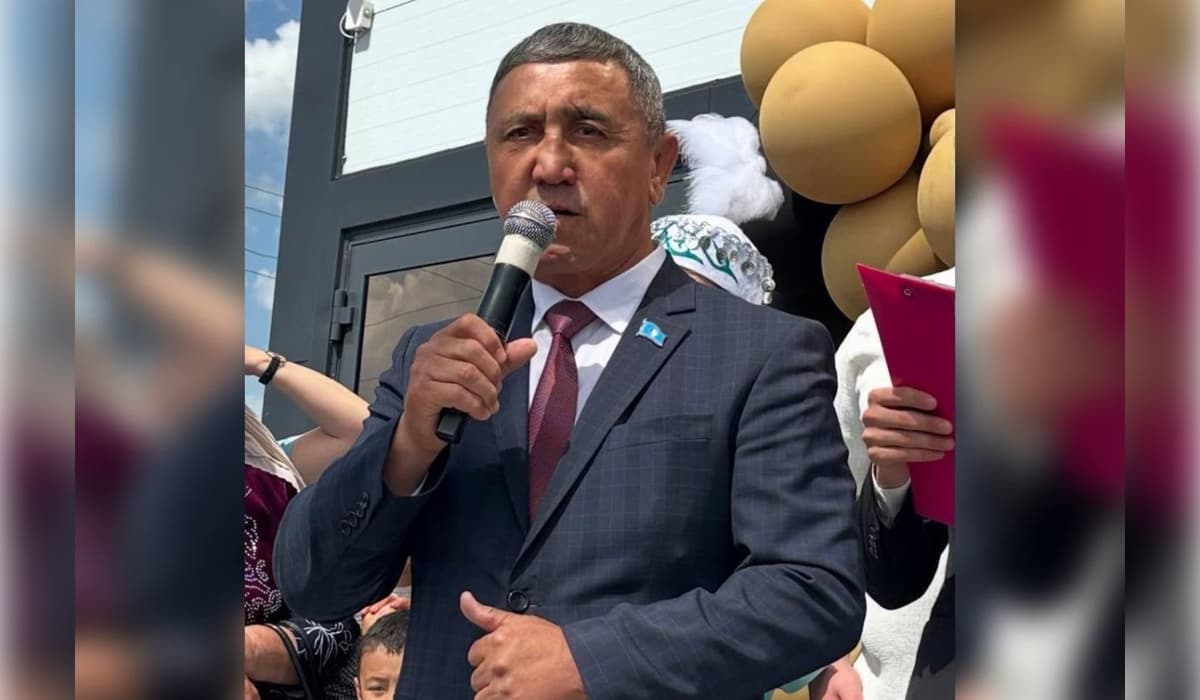 Отбасын жертөлеге қамап, тонап кеткен: Ақмола облысында депутаттың үйіне қарақшылық шабуыл жасалды