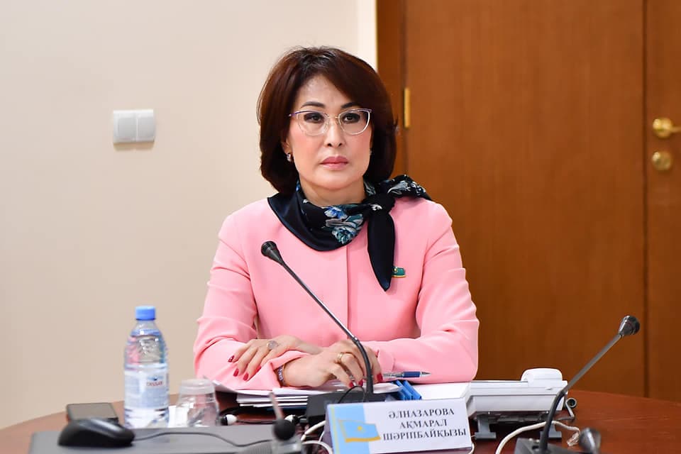 «Қаншалықты қатігез, мейірімсіз болу керек»: министр дәрігерлерге қол көтергендерге ескерту жасады