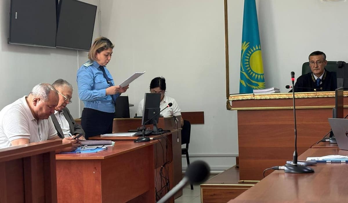 Ақтөбедегі қанды қылмыс: қарт кісілерді өлтіріп, қызын кепілде ұстаған қаскөй өмір бойына сотталды