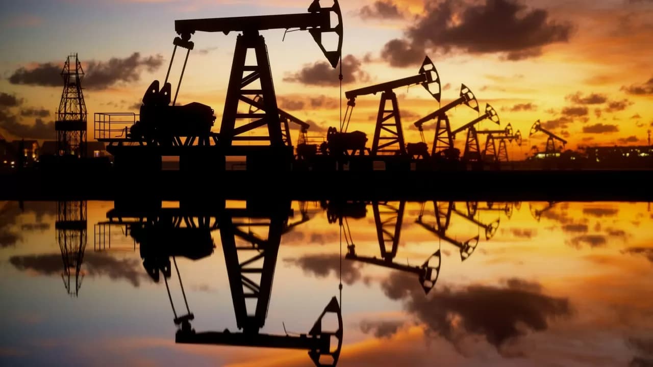 Что происходит с ценами на нефть на фоне атаки на Катар