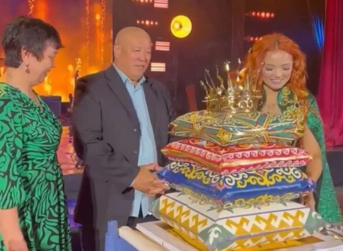 За клевету в соцсетях блогеру придется выплатить кондитеру 200 тысяч тенге