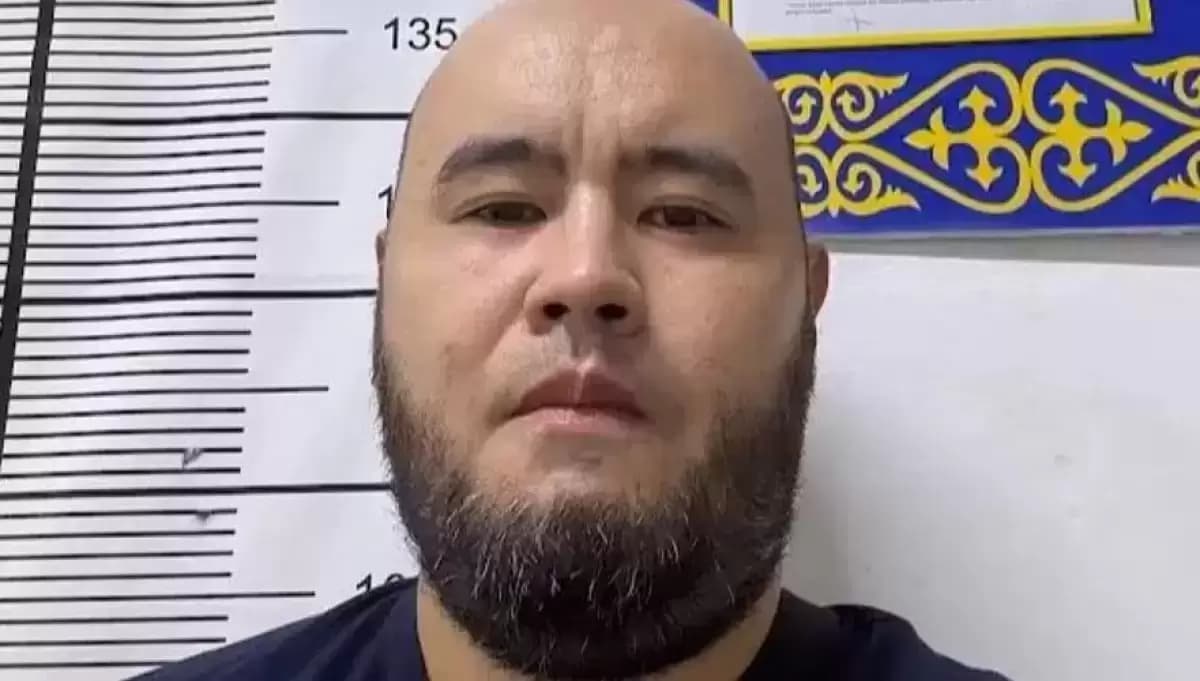 Сандырақтаған сақалды сан соқты: Қазақстанда ресейшіл көзқарасымен танылған блогер сотталды