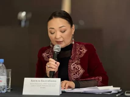 Белгілі белсенді Парламентті ЛГБТ-қозғалысының қысымына берілмеуге шақырды (ВИДЕО)
