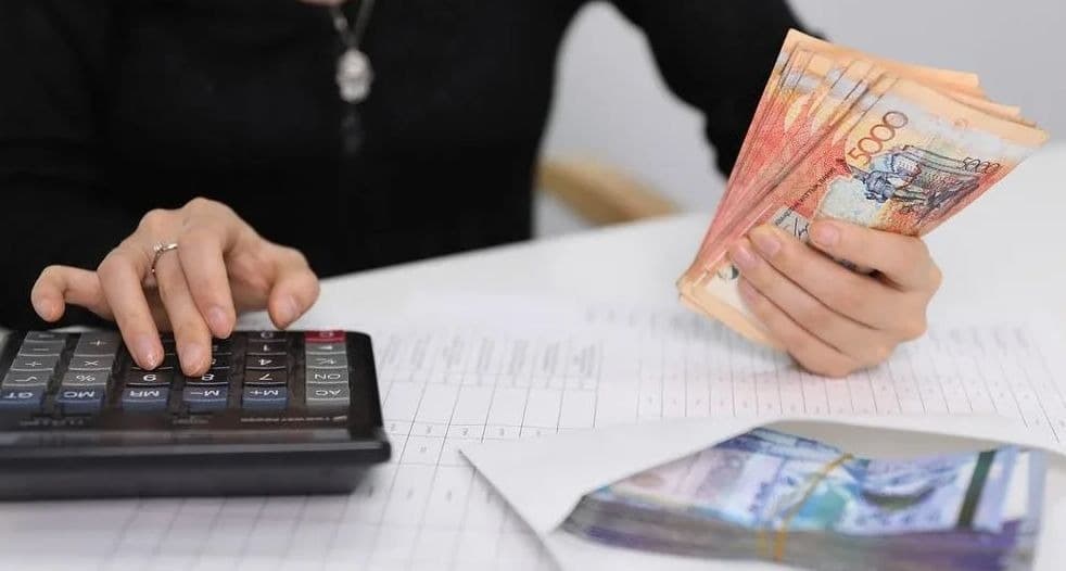 Более 207 тысяч казахстанцев получили спецпособия на 22,3 млрд тенге