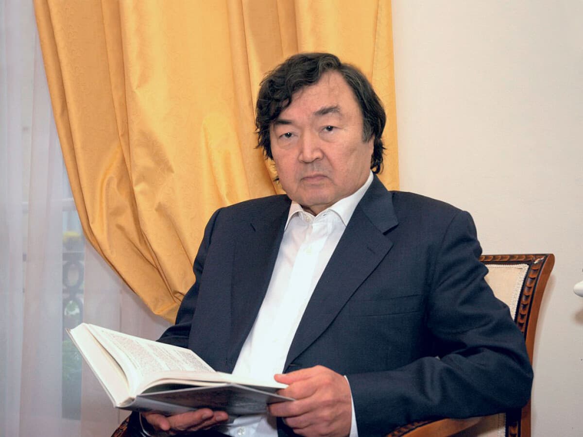 Кандидатуру Олжаса Сулейменова на Нобелевскую премию мира поддержат другие страны