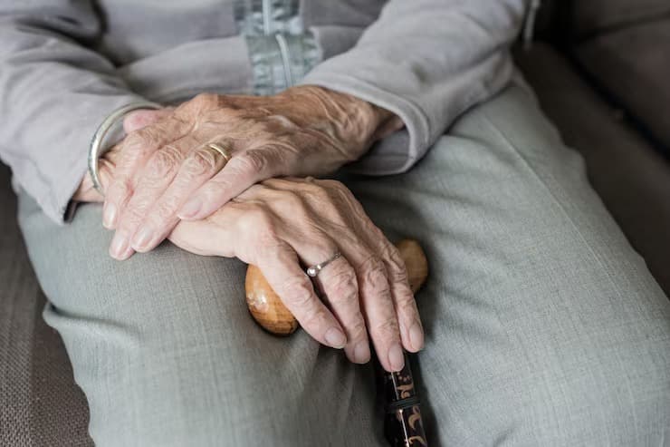 74-летнюю гражданку Казахстана арестовали после конфликта с полицейскими в аэропорту Оренбурга