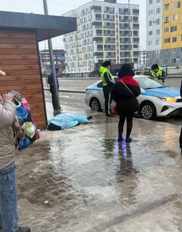 Астанада аялдамада ер адамның мәйіті табылды