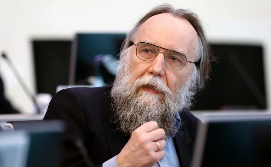 «Тәуелсіз Қазақстанның болуы мүмкін емес»: Ресейлік идеолог посткеңестік елдерді Мәскеуге бағындыруға шақырды