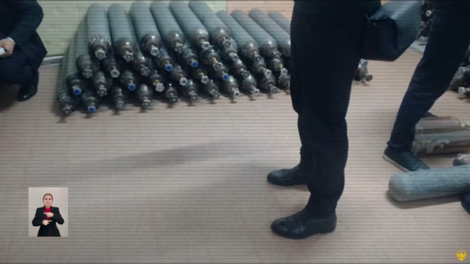 «Веселящий газ» в ночном клубе: в Шымкенте изъяли сотни баллонов