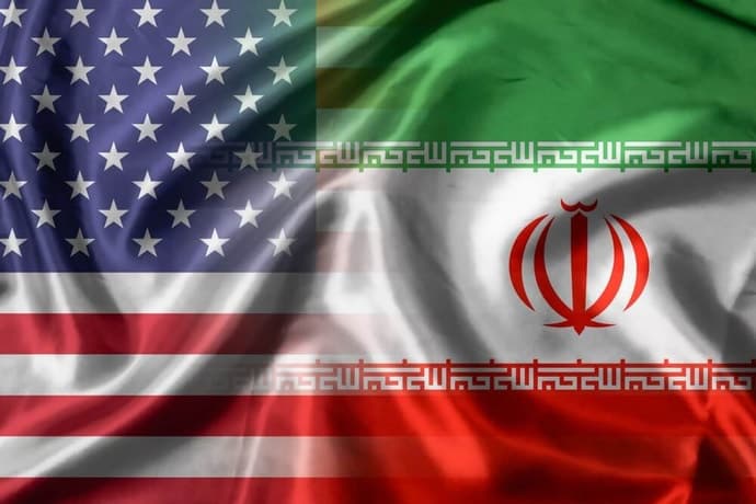 Военный конфликт США с Ираном приведет к росту цен на нефть - эксперт