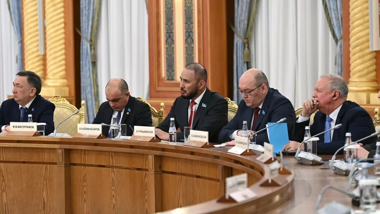 Все семь партий направили предложения по парламентской реформе
